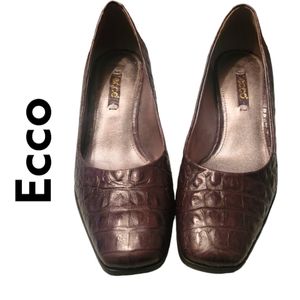 ECCO Women's Pumps Elizabeth Brown Croc Embossed Leather Heels Size 38